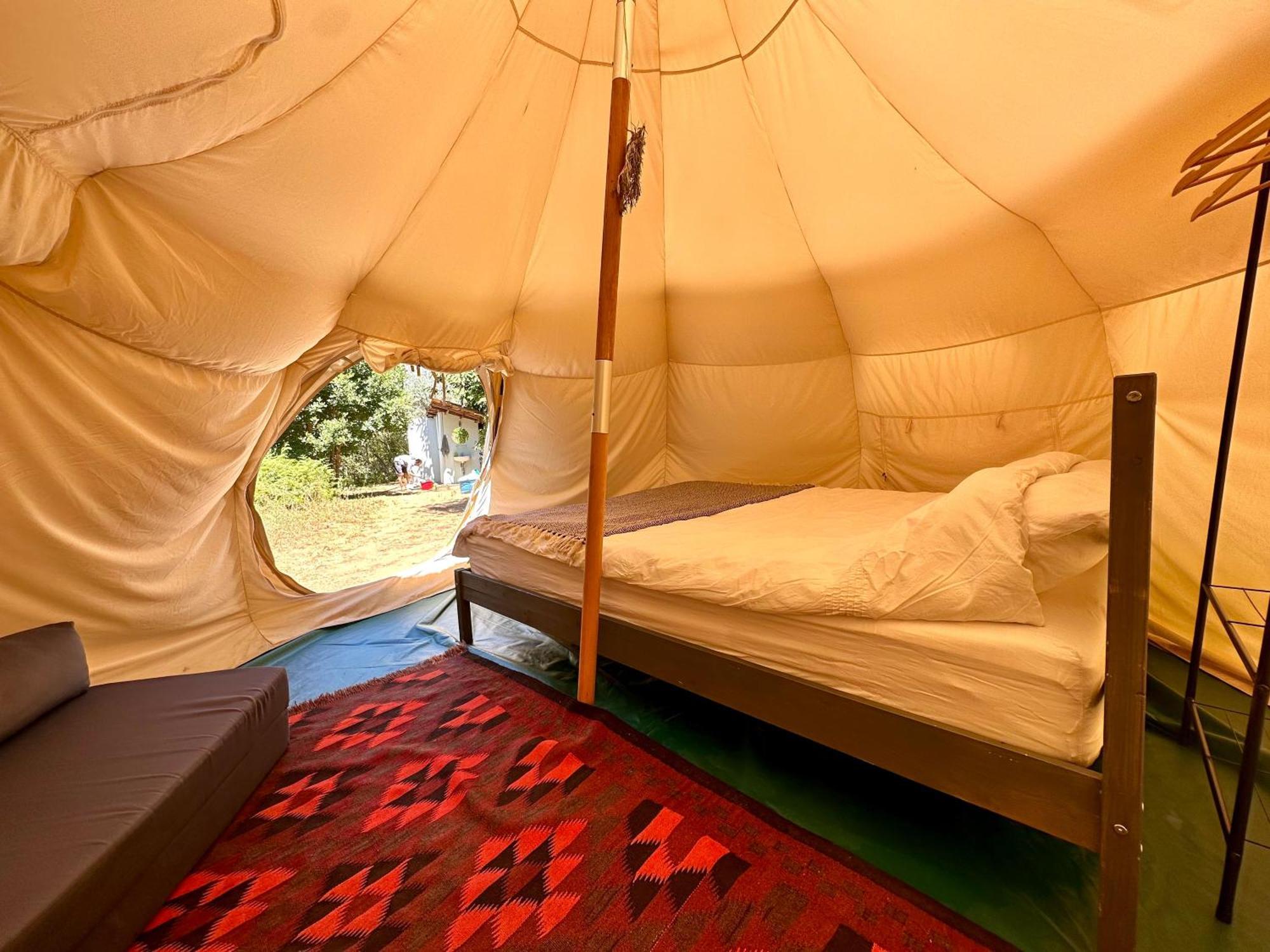 Glamping Do Ze Hotel Cernache do Bonjardim Bagian luar foto